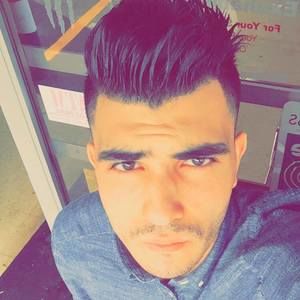 Meet your Posher, Yazan