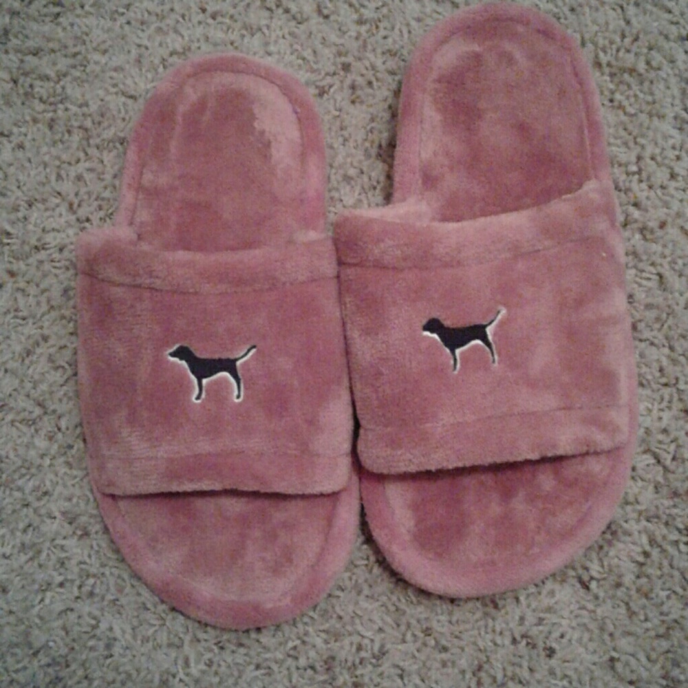 PINK slippers, medium (7-8), PRACTICALLY NEW