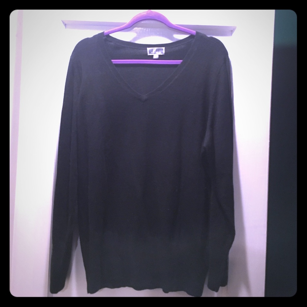 JM collection black sweater