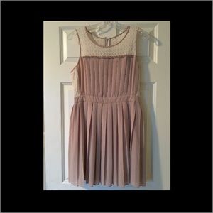 Forever 21 Chiffon/Lace dress