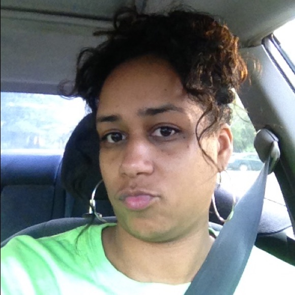 Meet your Posher, Anne - Picture 1 of 1