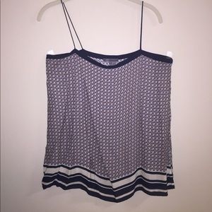 Gorgeous 100% silk VINCE. top