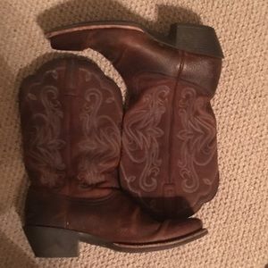 Ariat cowboy boots