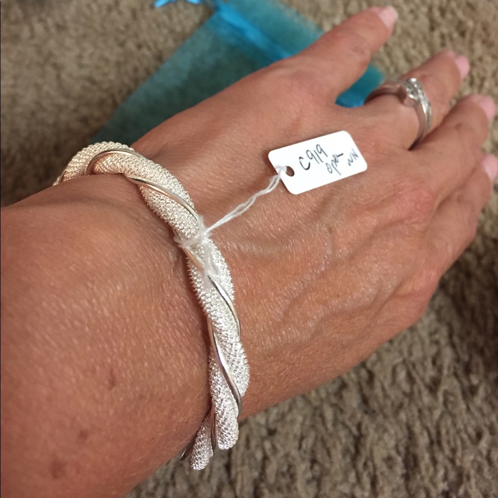 rhodiumplated Mesh Twist Cuff