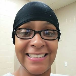 Meet your Posher, Yolanda