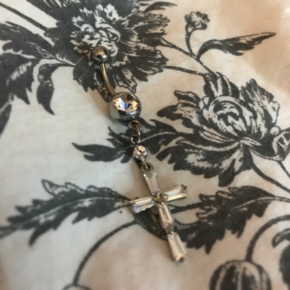 Silver cross belly ring - Picture 2 of 2