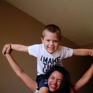 Meet your Posher, Reyna