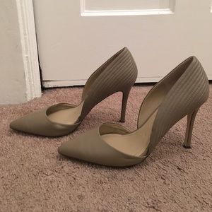 Beige heels