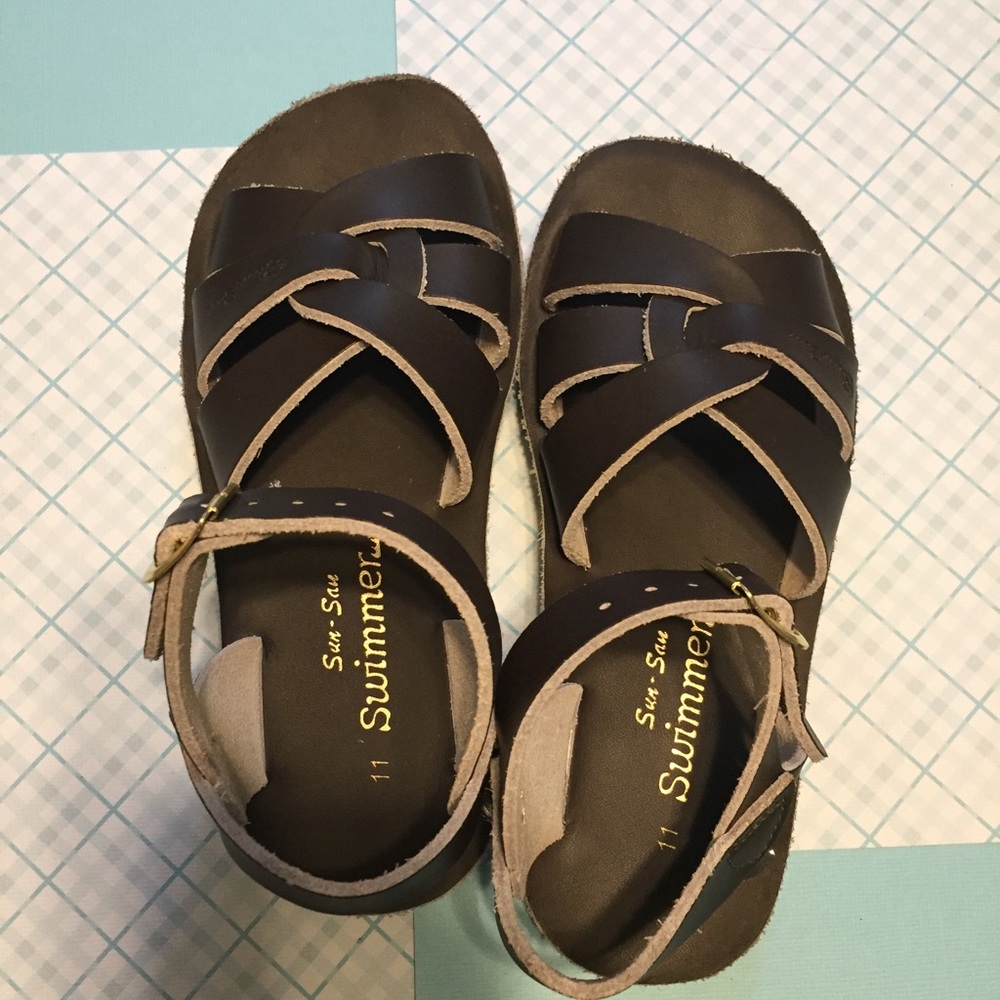 EUC - Salt Water Sandals Size 11