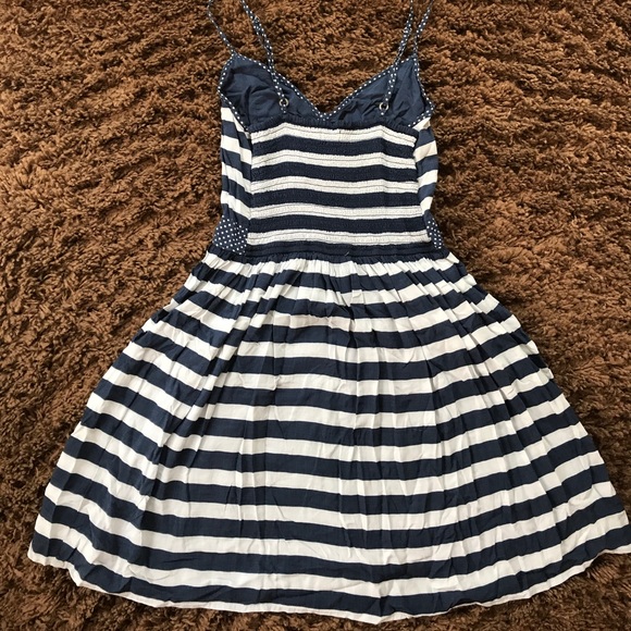 Make an offer! Hollister blue and white dress - Picture 4 of 8