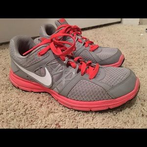 Nike tennis shoes