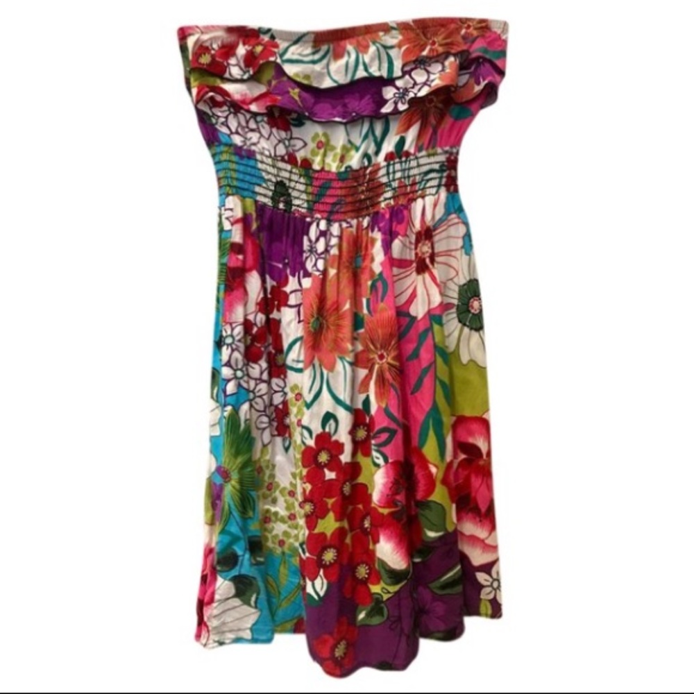 Flowered strapless sundress
