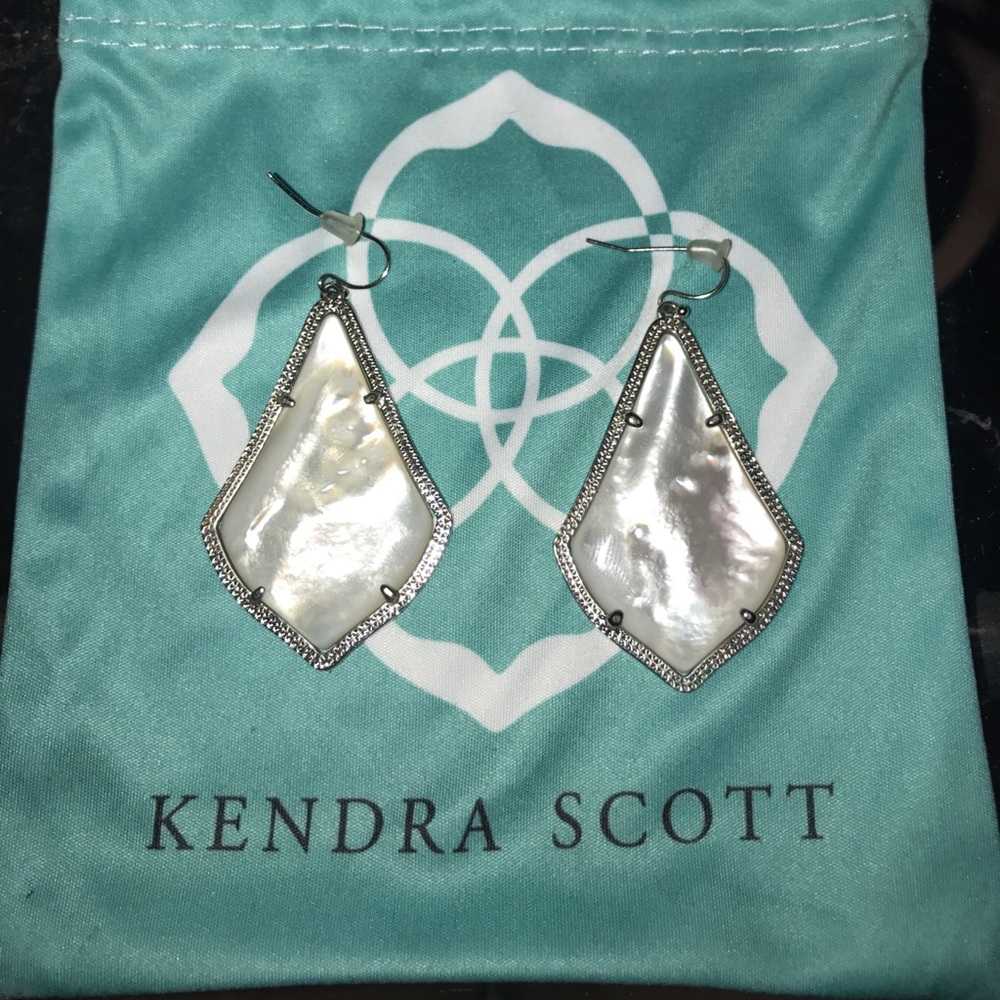 Kendra Scott Alexandra earrings