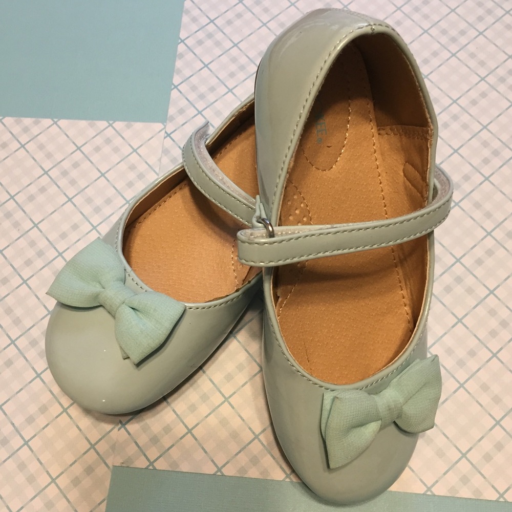EUC - Teal Bow Dress Flats, Size 11