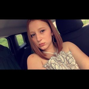 Meet your Posher, Elise