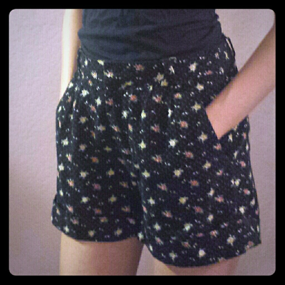 Corduroy floral shorts