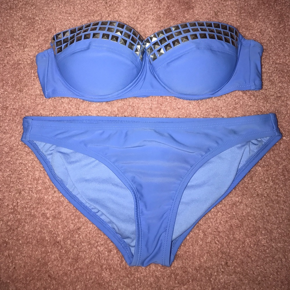 Bathing suit