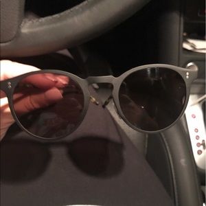 Oliver people's sun glasses