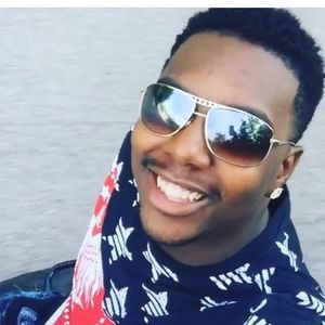 Meet your Posher, Aaron