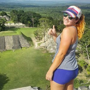 Meet your Posher, Kayla