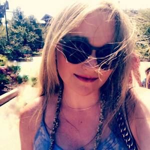 Meet your Posher, Hillary