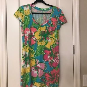 Lilly Pulitzer short sleeve dress