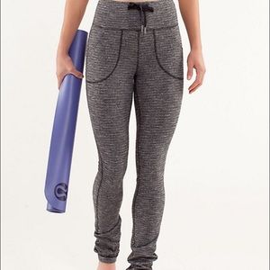 🍋LULULEMON 🍋 Skinny Will pants in Coco Pique