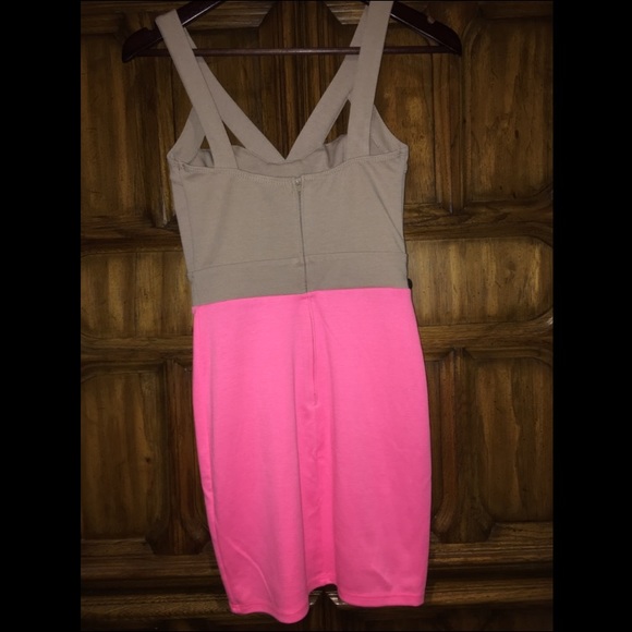 Cutout dress - Picture 2 of 2