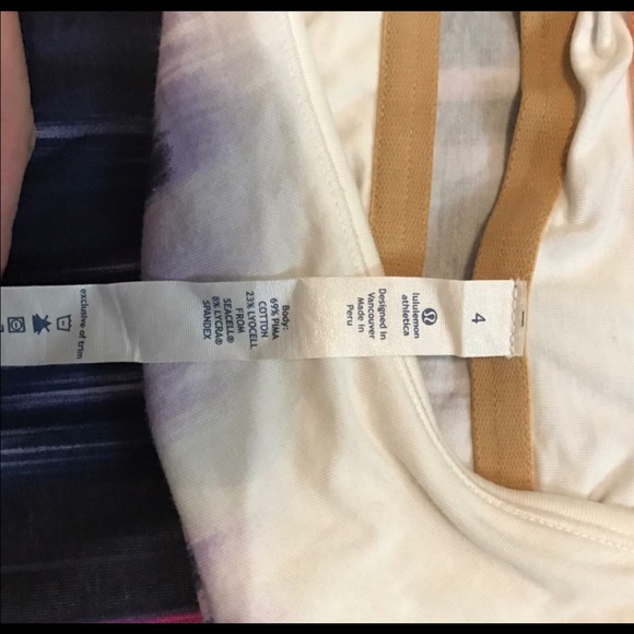 Retired lululemon tank - Picture 4 of 4