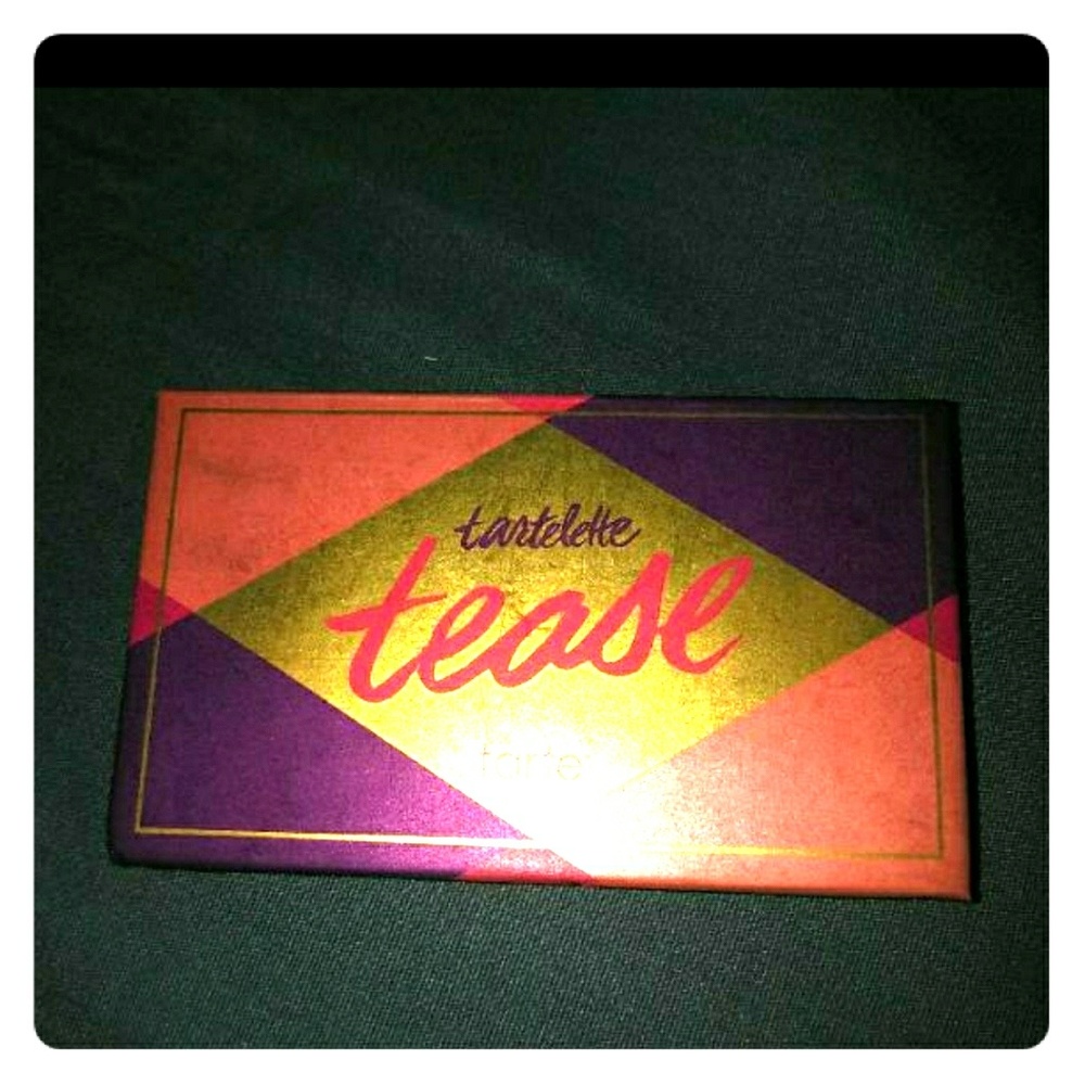 Tarte eyeshadow palette