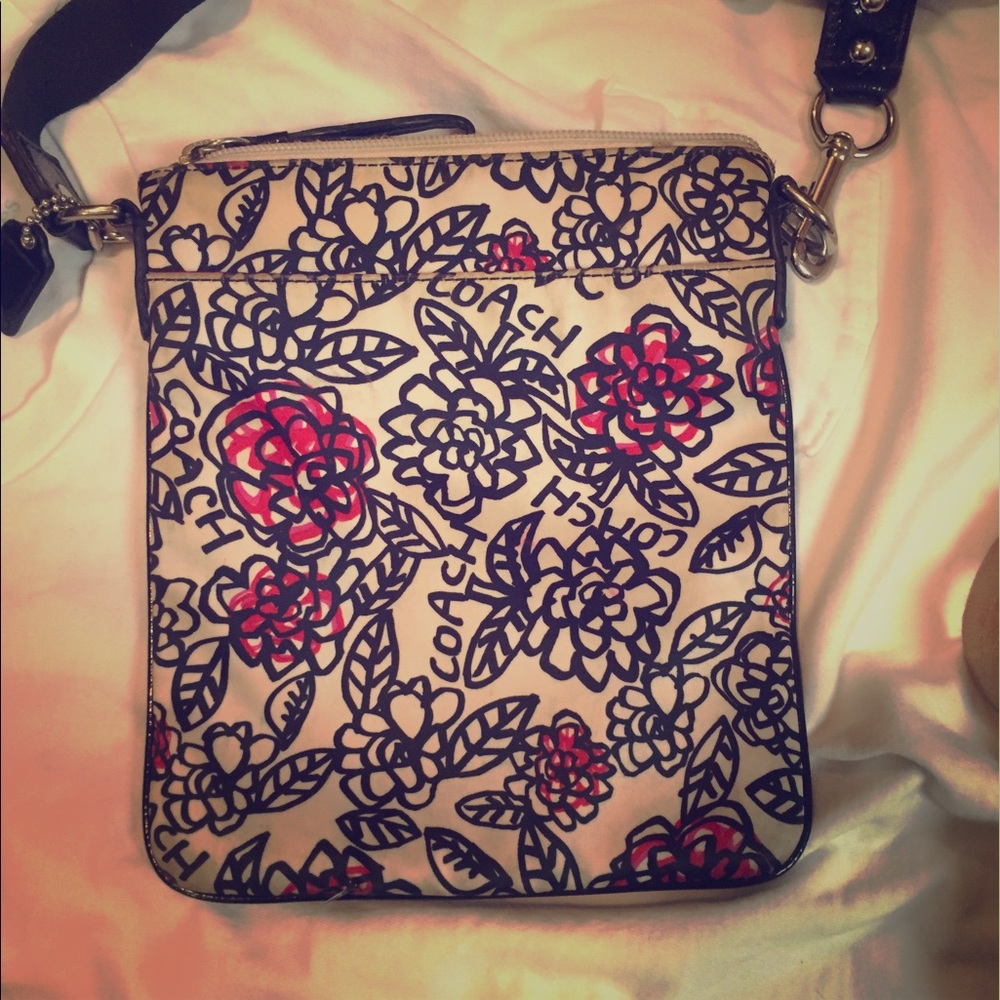 Coach tote/ small purse