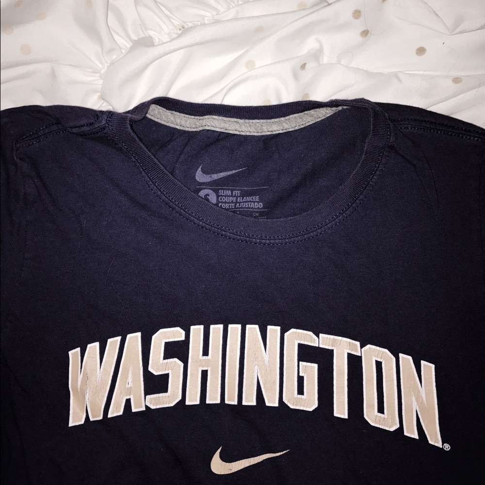 nike UW tee