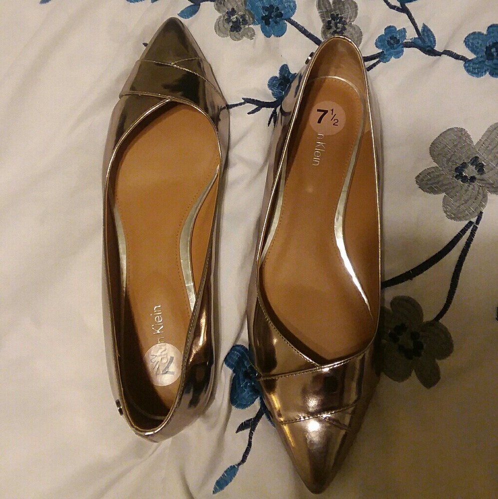 Calvin Klein Bronze/Silver Metallic Leather Flats