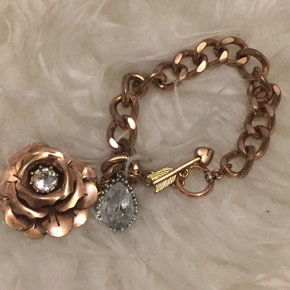 ❤️FINAL PRICE❤️BETSEY JOHNSON ROSE GOLD BRACELET