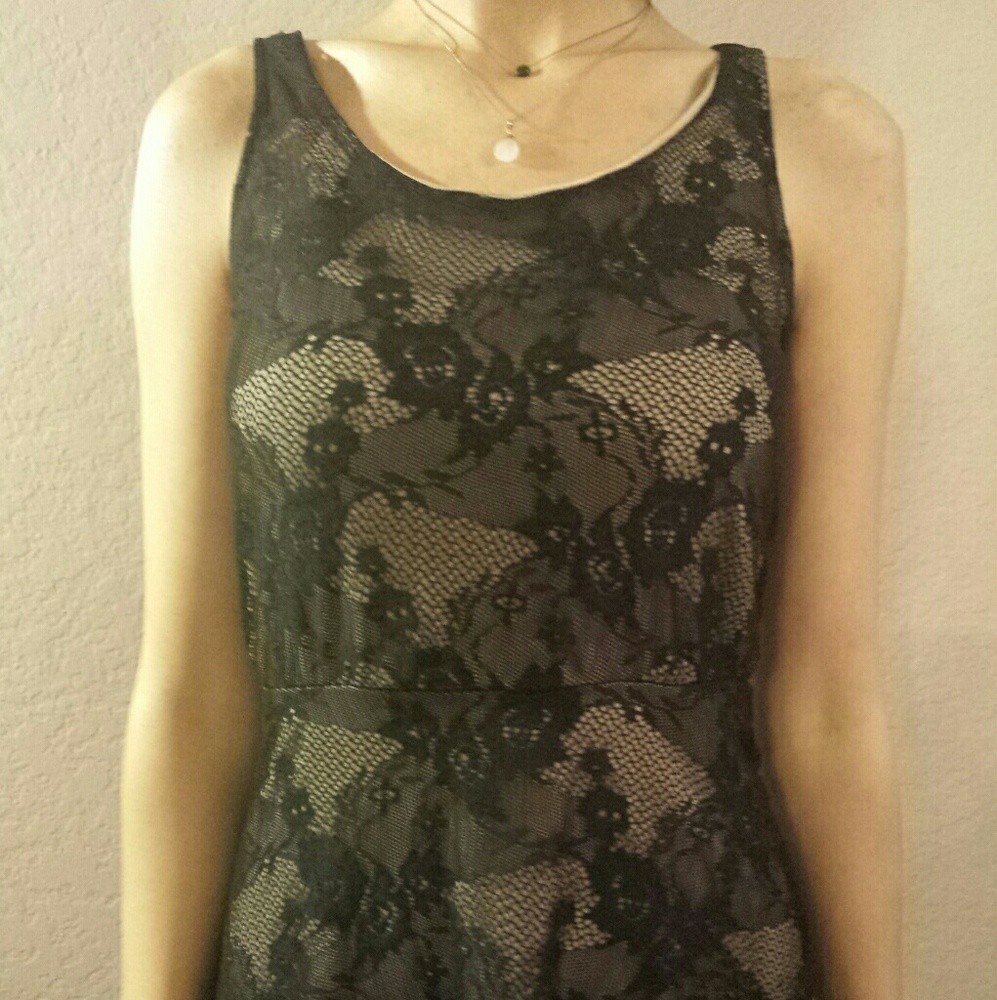 Forever 21 High-low lace dress - Picture 2 of 2