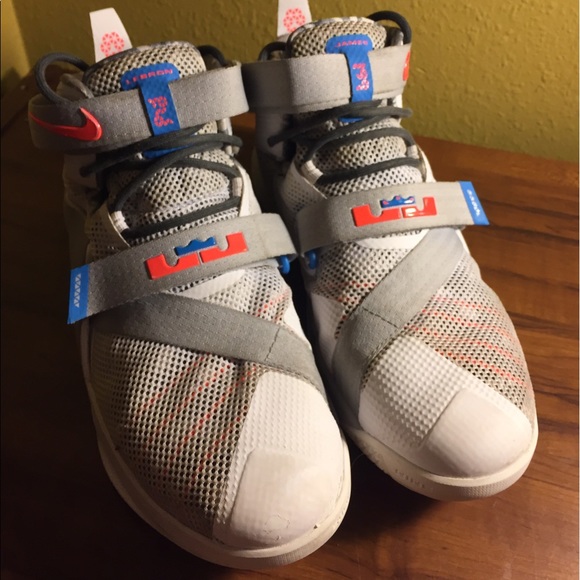 LeBron Soldier 9 - Picture 1 of 6