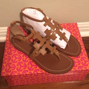 Tory Butch Phoebe Flat Thong in Royal Tan