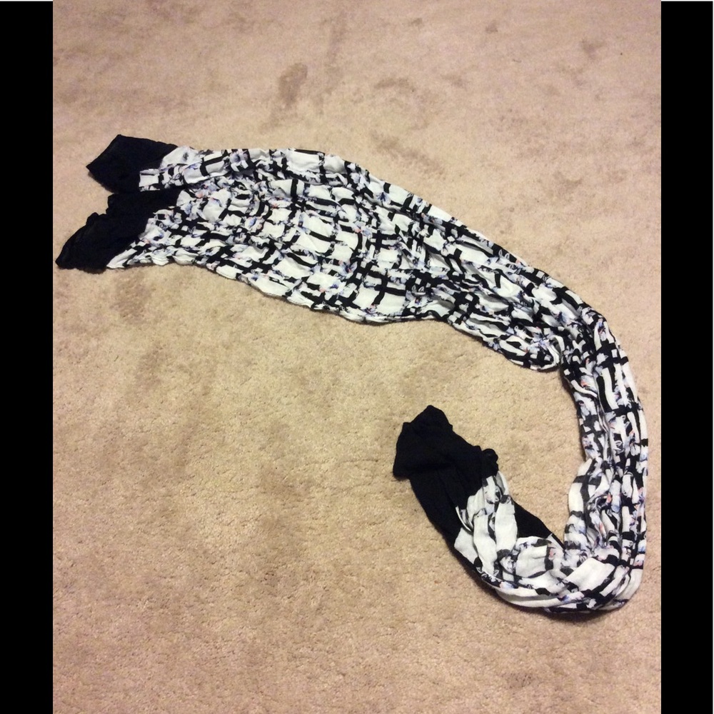 Flower printed scarf