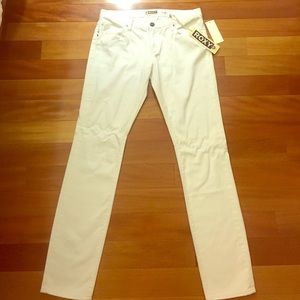 Roxy Supper Skinny White Jeans. Brand New!!!