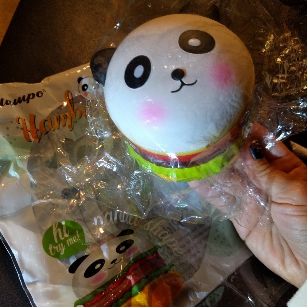 SUPER JUMBO SLOW RISE PANDA BURGER SQUISHY SCENTED