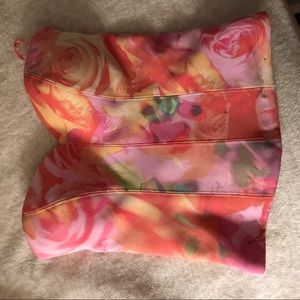 Guess floral strapless shirt