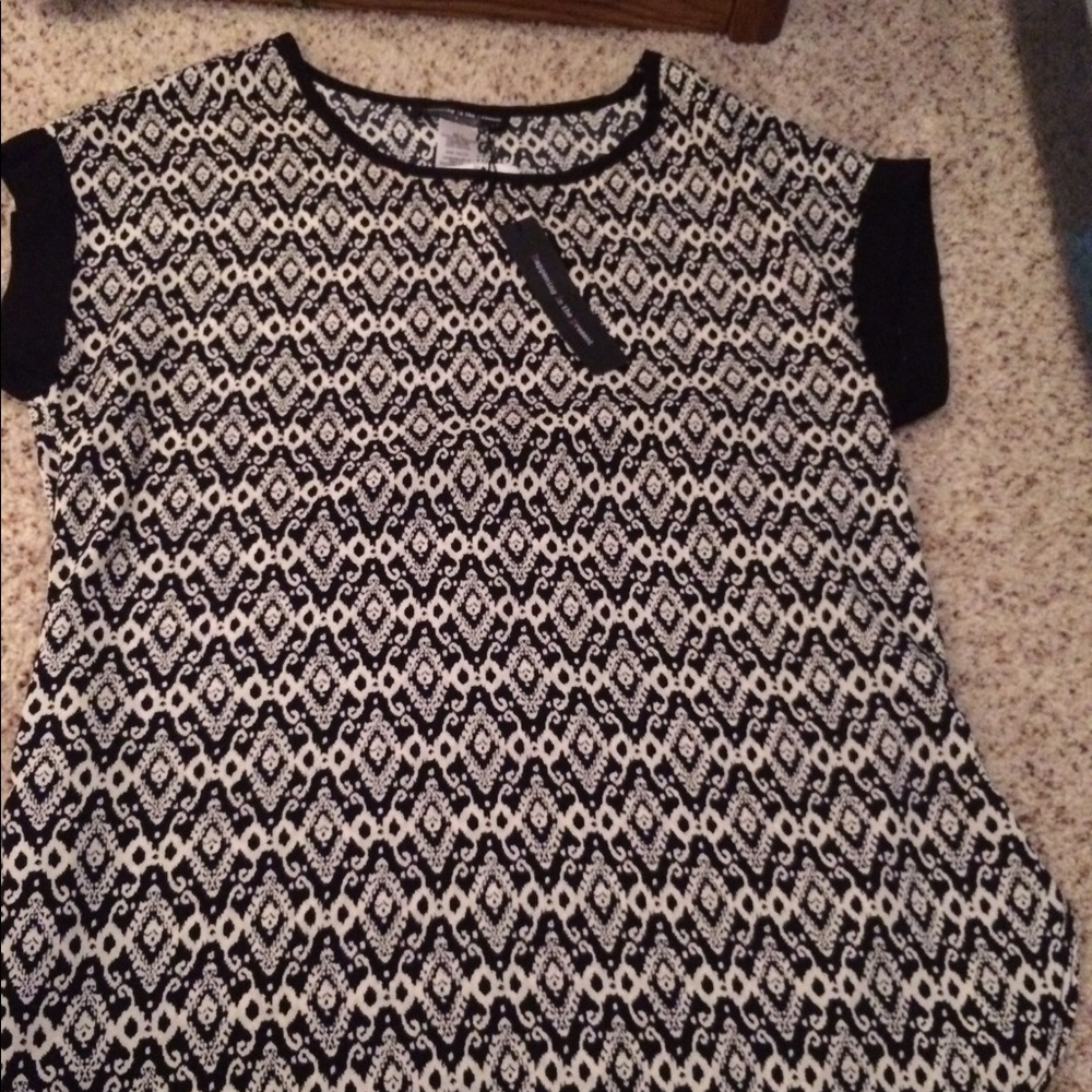 NWT H.I.P vintage black and white tunic