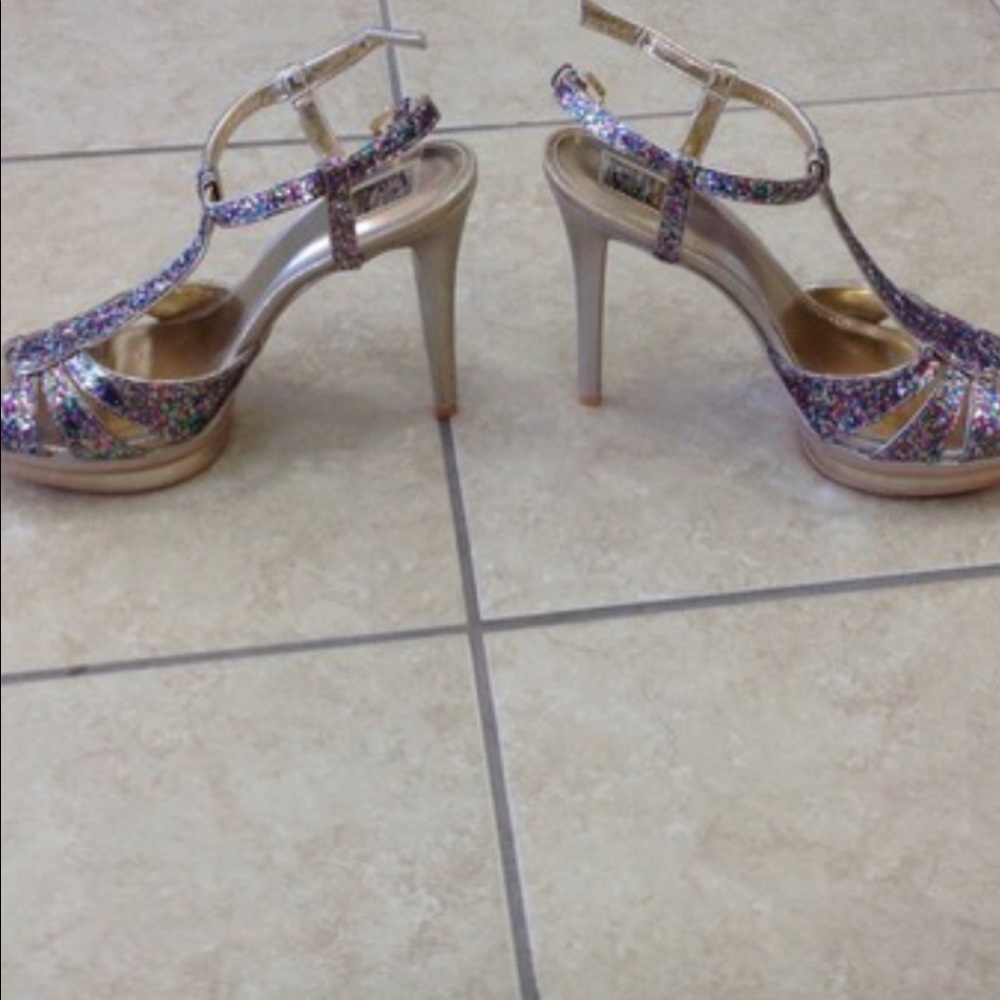 Heels size 12 brand new