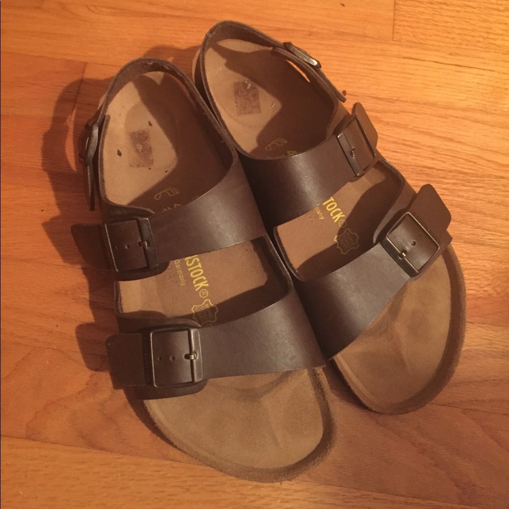 Birkenstock men's 11 brown leather sandals.