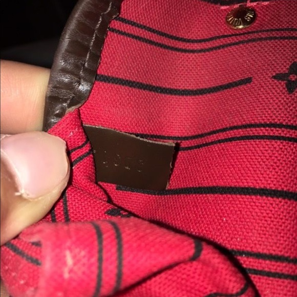 Authentic Never full MM Louis Vuitton - Picture 3 of 4