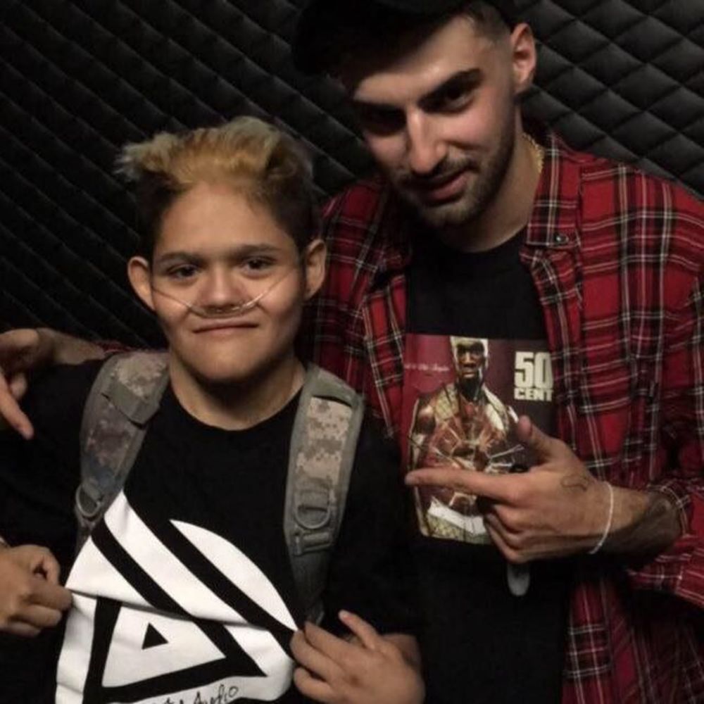 Meet your Posher, Dante