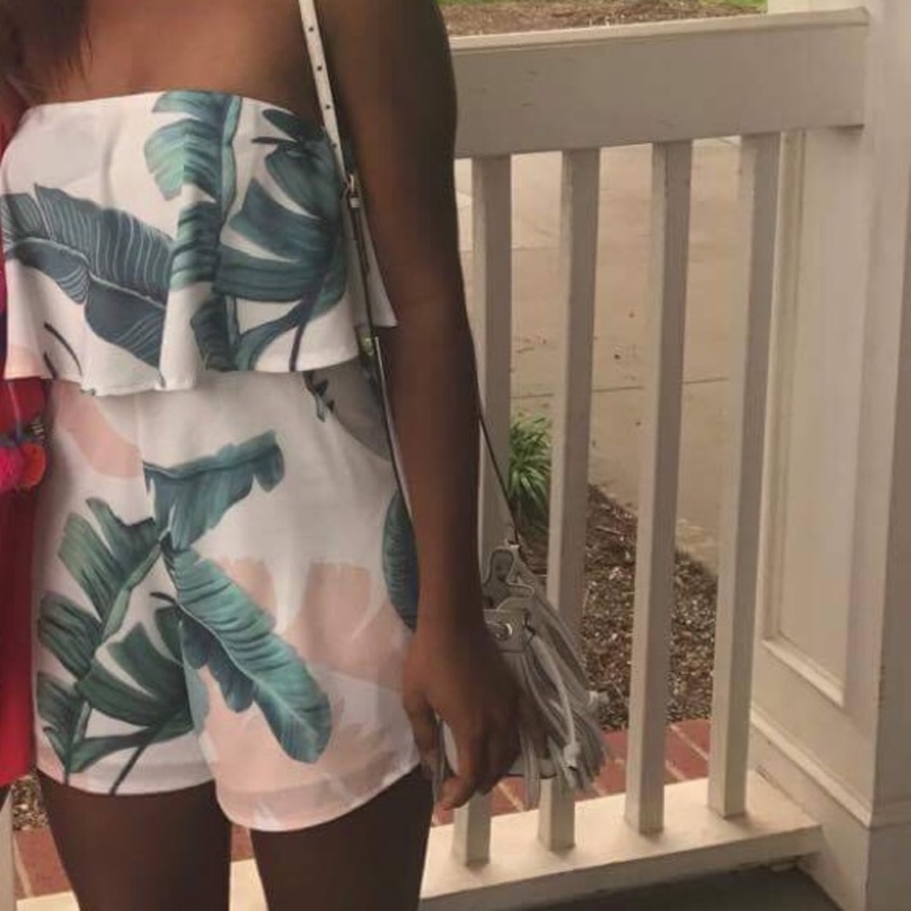 Floral strapless romper