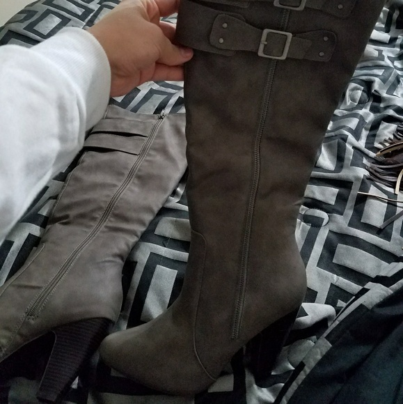 Women's boots - Picture 1 of 2