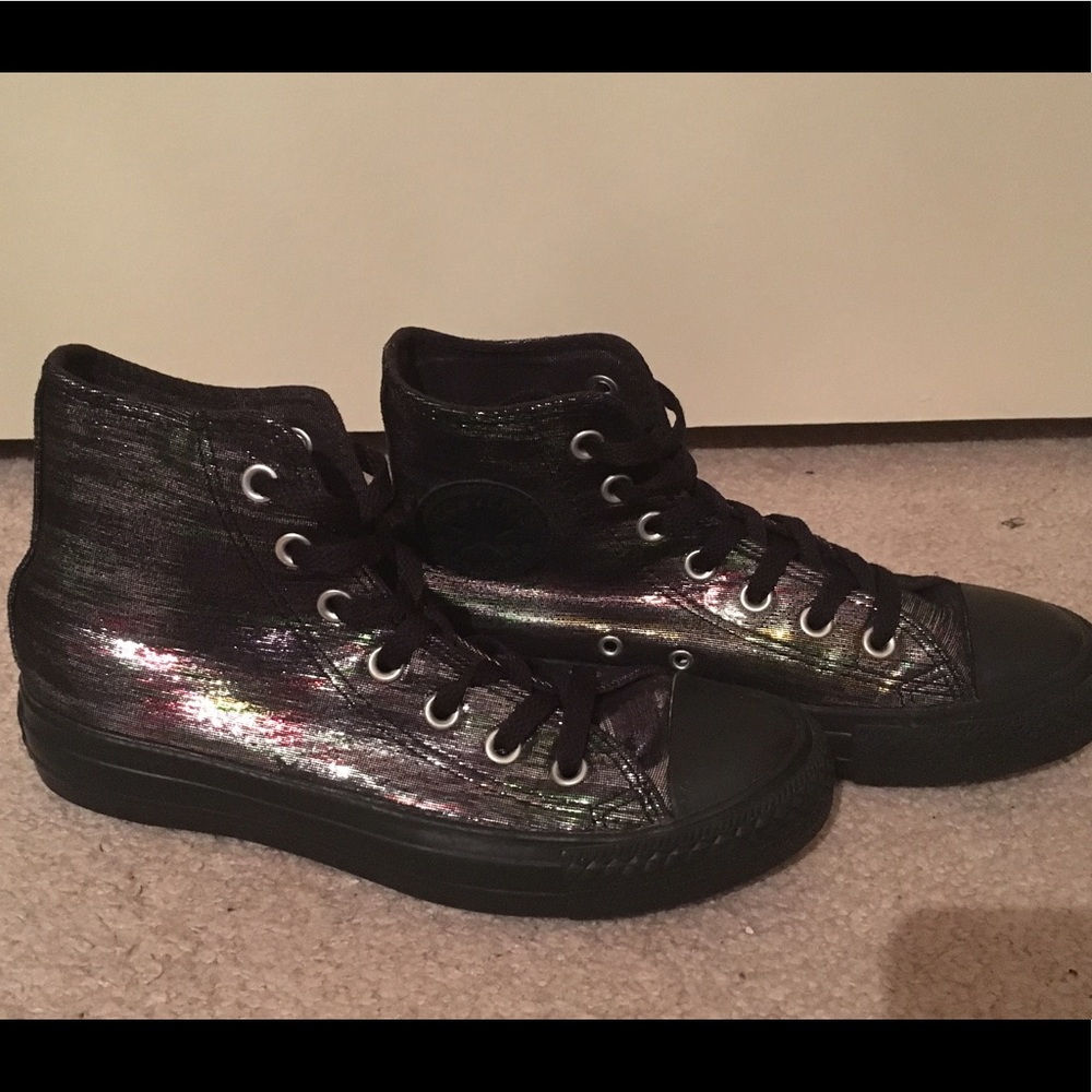 Unique holographic Converse high tops EUC