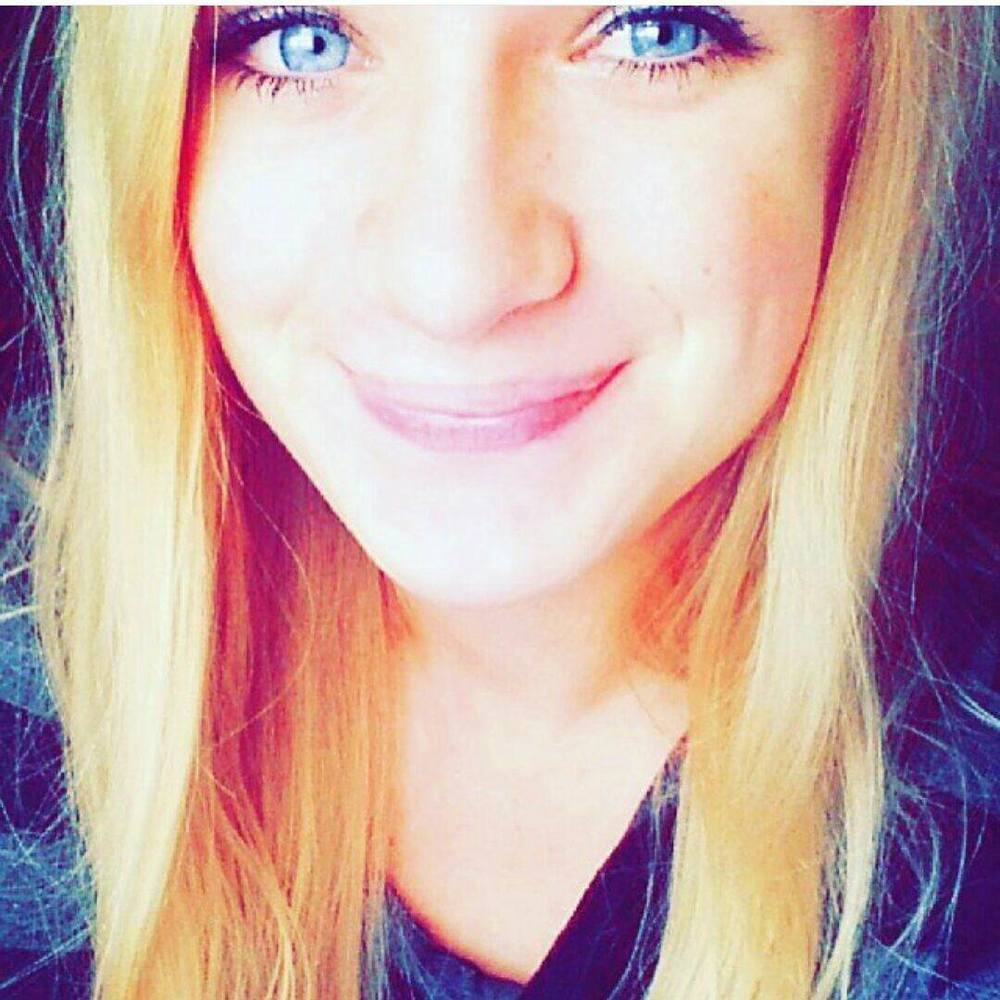 Meet your Posher, Macey